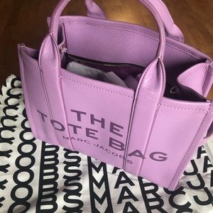 Marc Jacobs “The Tote Bag”, Medium, Leather.
